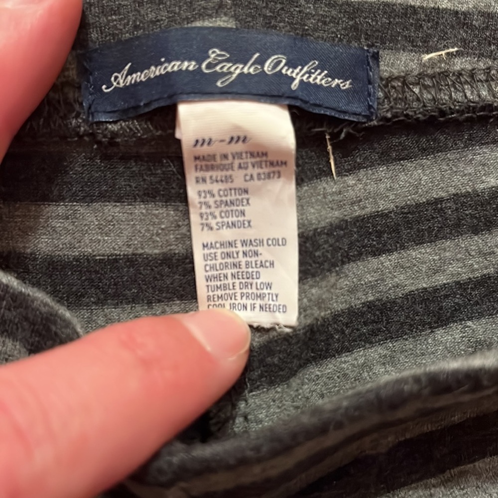 Gray Striped American Eagle Leggings - Picture 4 of 4